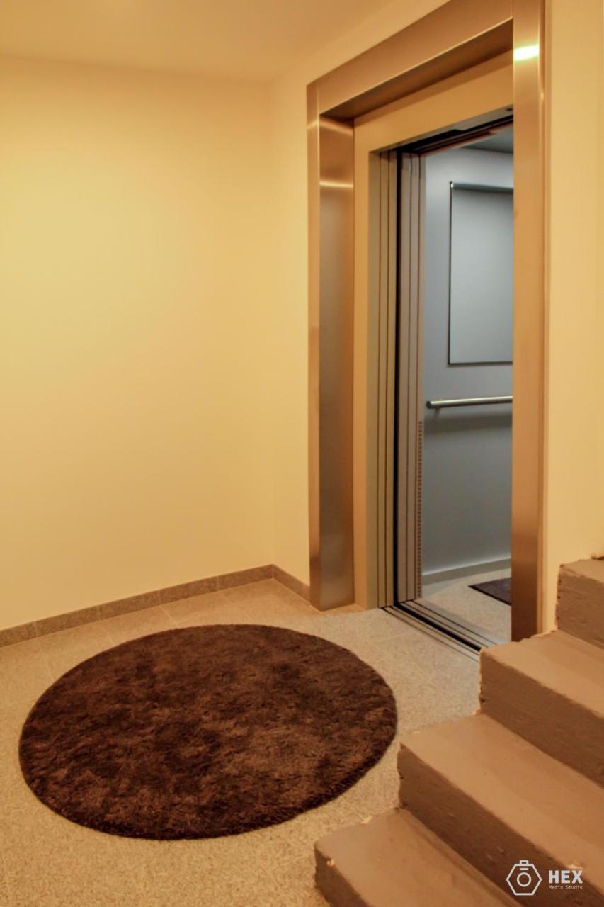 Bluestone Boarding Apartments Дюссельдорф Екстер'єр фото
