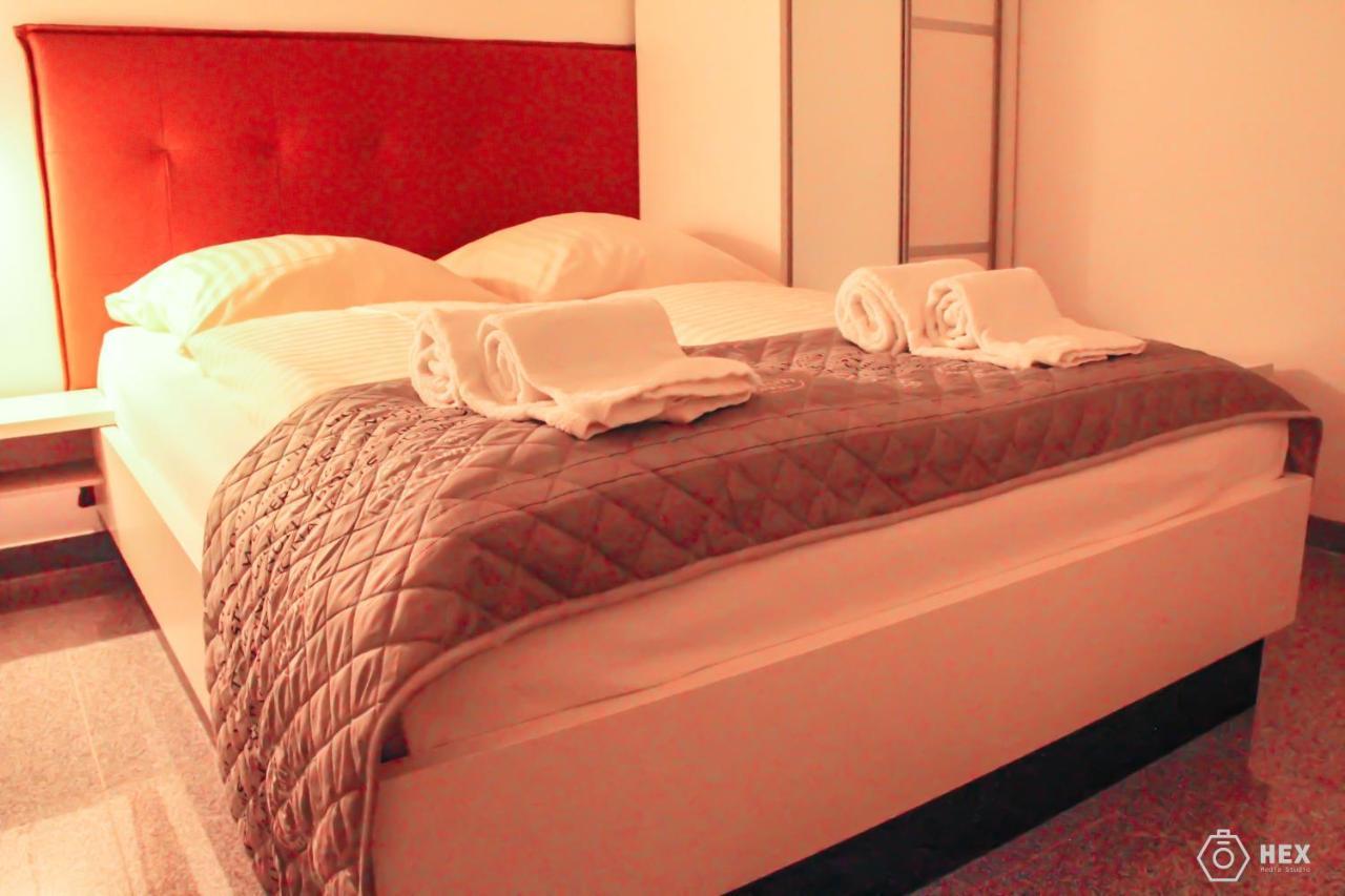 Bluestone Boarding Apartments Дюссельдорф Екстер'єр фото