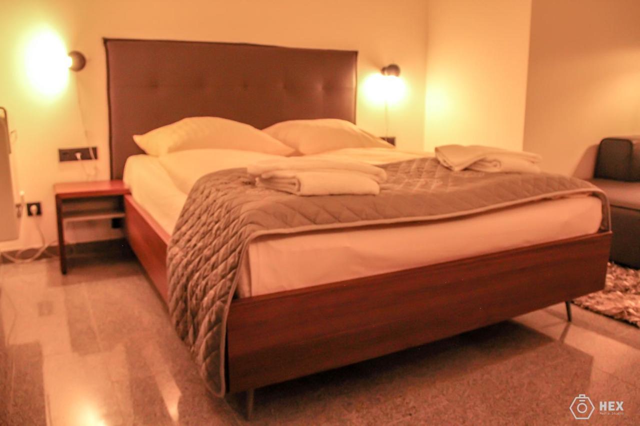 Bluestone Boarding Apartments Дюссельдорф Екстер'єр фото